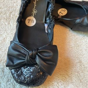 BN Penny loves Kenny Black slip-on flats